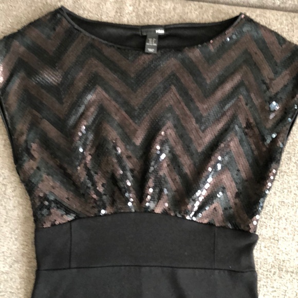 Dress - Picture 2 of 6